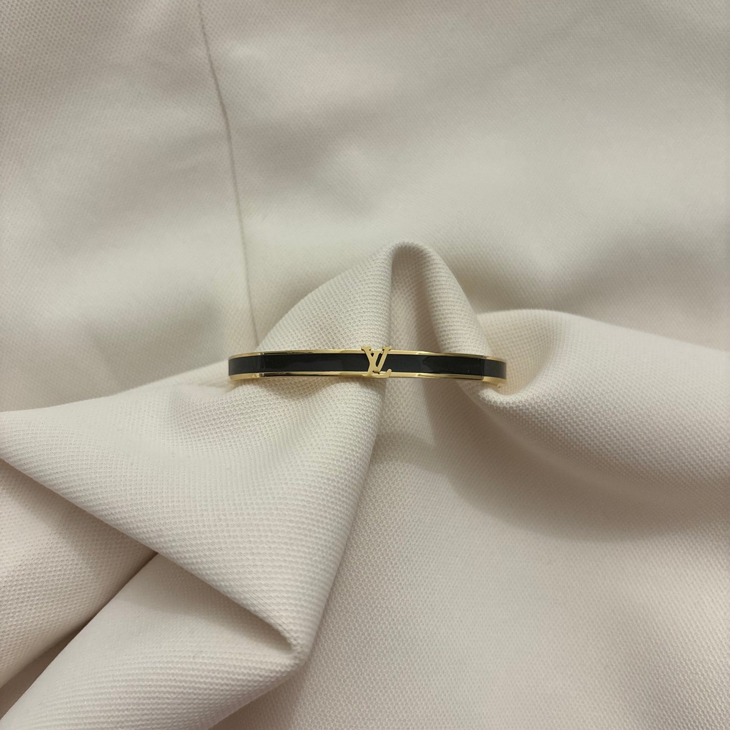 Eleysa bangle