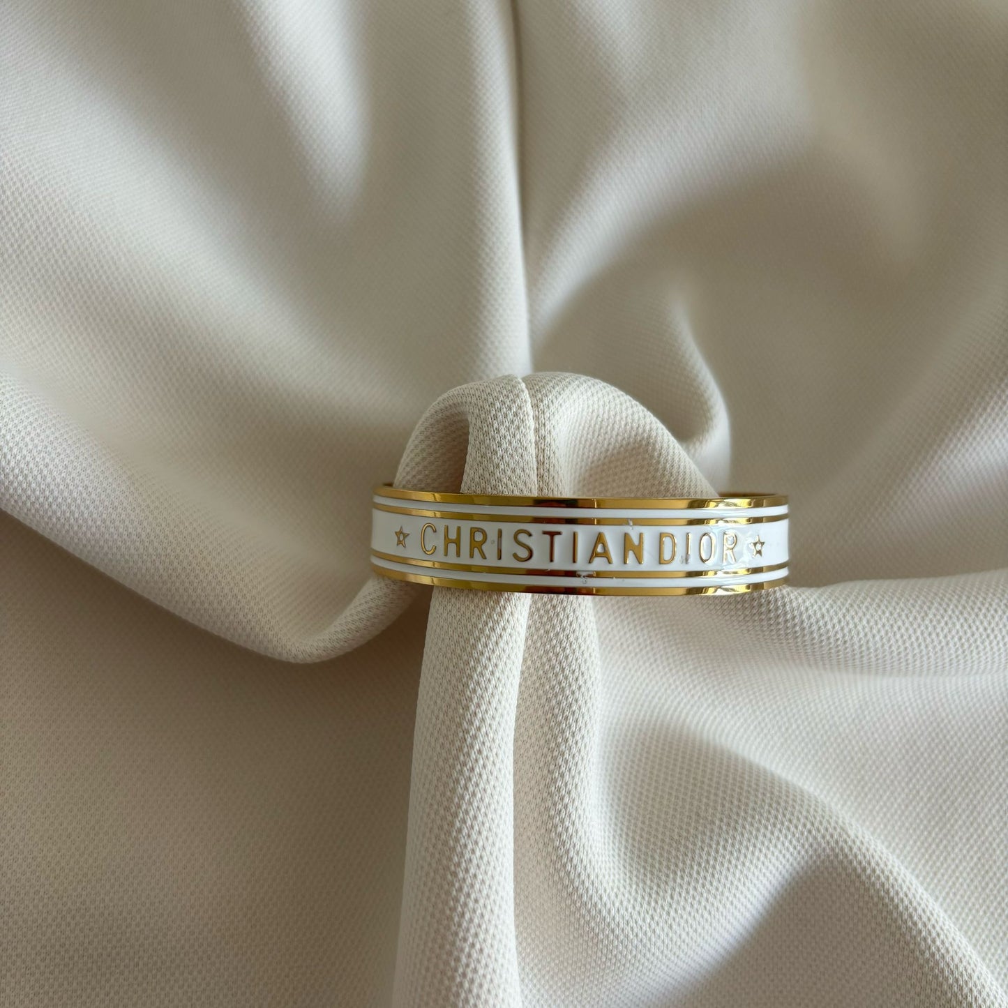 Dila bangle