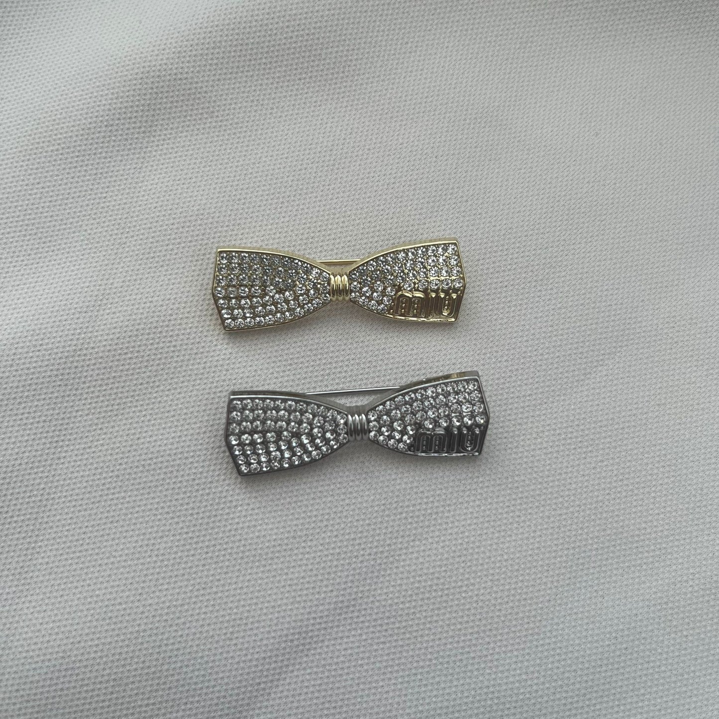 Mia broche