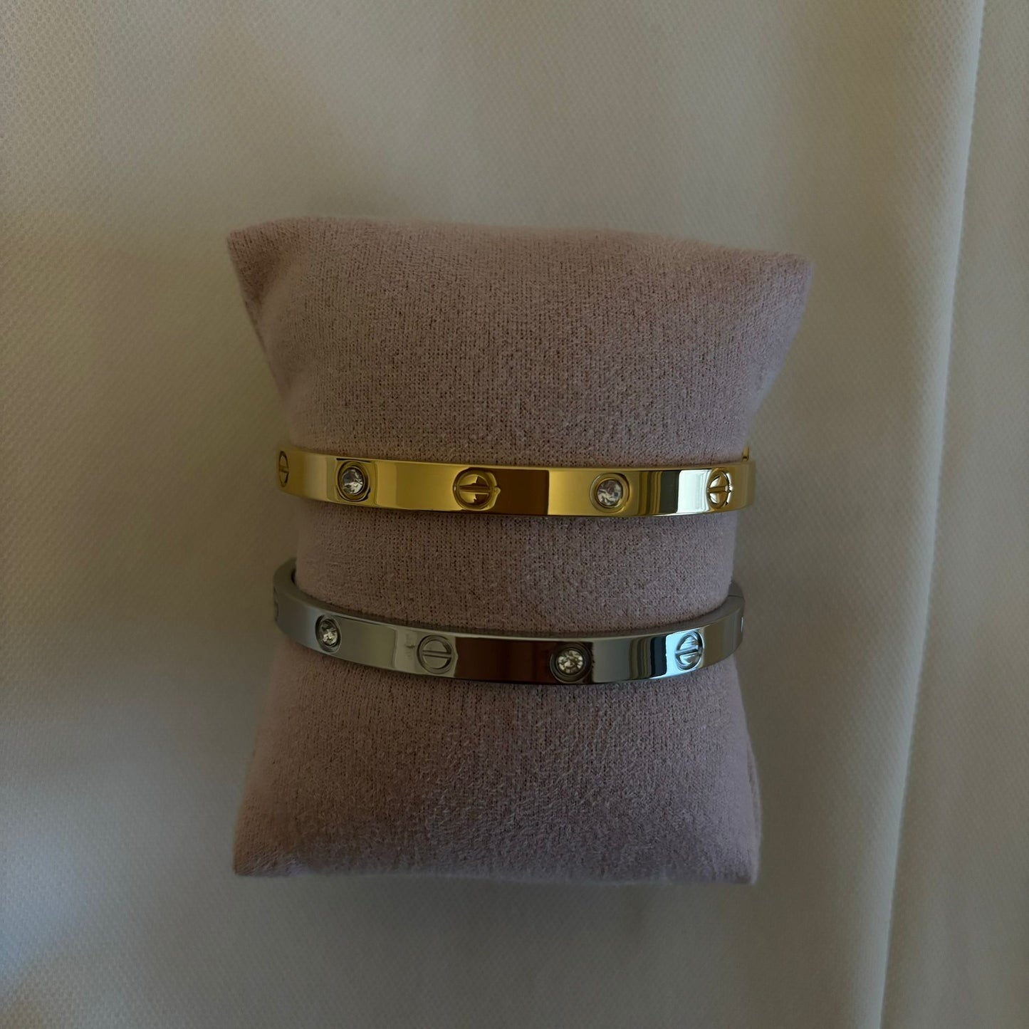 Zoë bangle