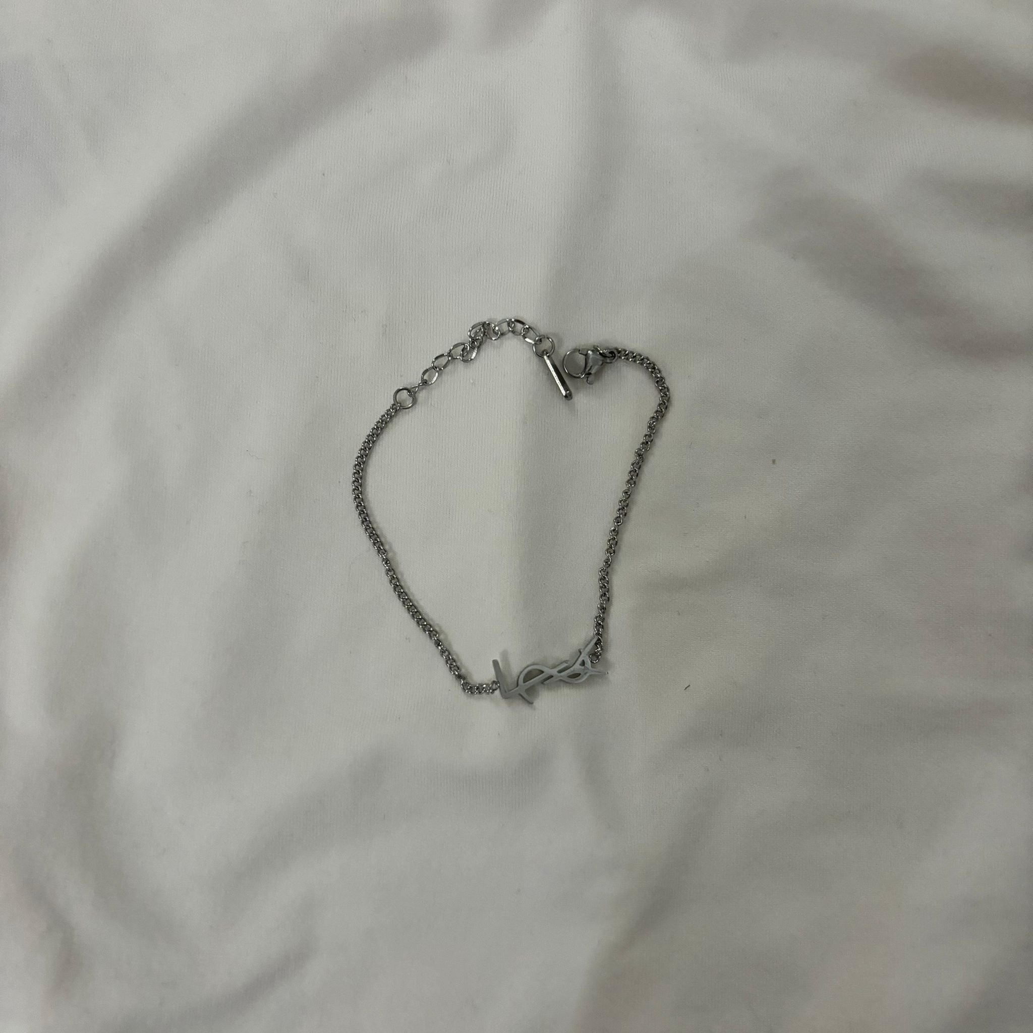 002 Yvara armband goud/zilver