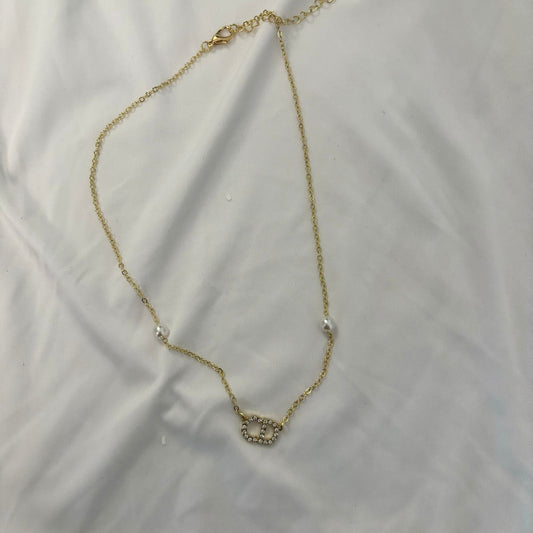 Cem pearl necklace